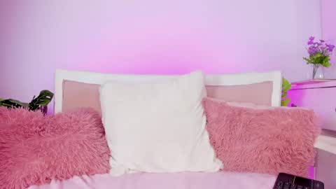 Snapshot of _mia_sweett1 chatting on 8, 6, 2026 mia online show from 8, 6, 2026