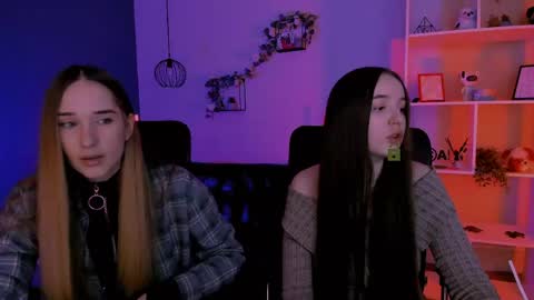 Snapshot of _mila_fire chatting on 20, 4, 2026 your Mila online show from 20, 4, 2026