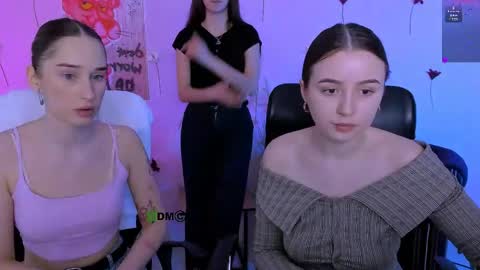 Snapshot of _mila_fire chatting on 29, 4, 2026 your Mila online show from 29, 4, 2026