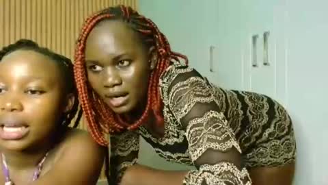 Snapshot of _milah chatting on 14, 11, 2025 Milah online show from 14, 11, 2025