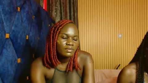 Snapshot of _milah chatting on 15, 11, 2025 Milah online show from 15, 11, 2025