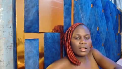 Snapshot of _milah chatting on 19, 11, 2025 Milah online show from 19, 11, 2025