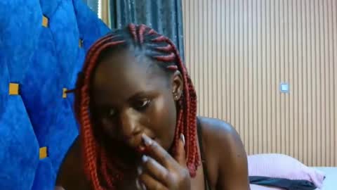 Snapshot of _milah chatting on 20, 11, 2025 Milah online show from 20, 11, 2025