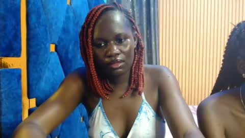 Snapshot of _milah chatting on 28, 11, 2025 Milah online show from 28, 11, 2025