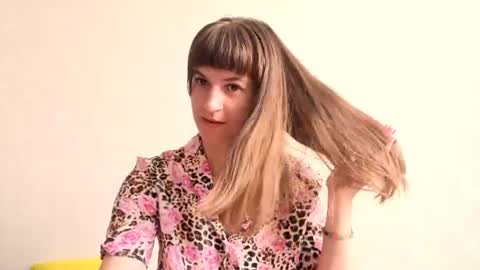 Snapshot of _minnie_boo_ chatting on 24, 7, 2026 Boo online show from 24, 7, 2026