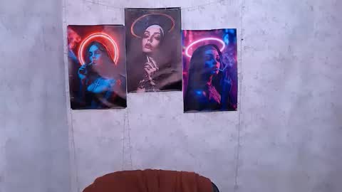 Snapshot of _miraterri_ chatting on 13, 11, 2025 Mira online show from 13, 11, 2025