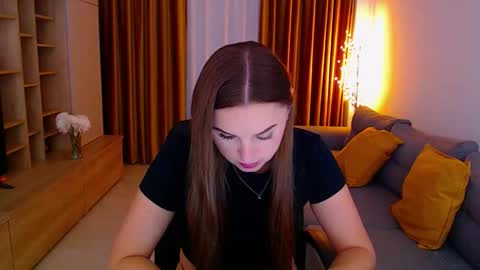 Snapshot of _miss_mia chatting on 14, 10, 2025 Mia online show from 14, 10, 2025