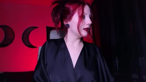 Miss Eva. if anyone in NYK to fuck here is sissy sn -  online show from 29, 10, 2025