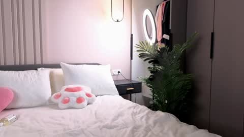 alienmito online show from 3, 2, 2026