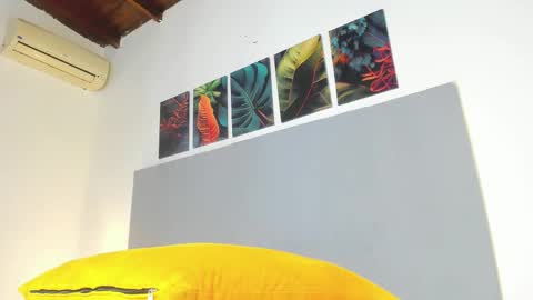 _molly_rosse_ online show from 12, 1, 2026