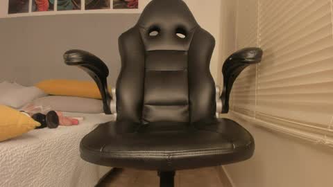 _molly_rosse_ online show from 2, 4, 2026