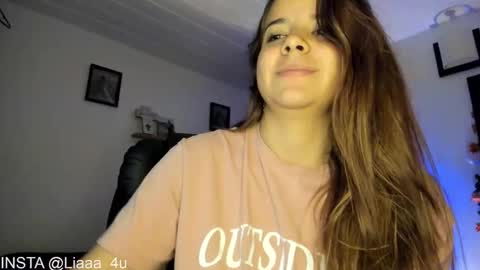 Snapshot of _monserat_ chatting on 14, 1, 2025 liaaa 4u online show from 14, 1, 2025