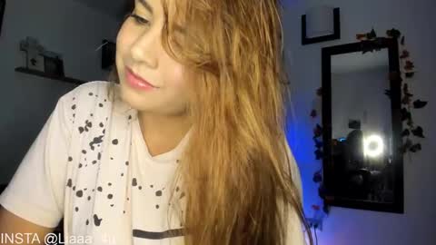Snapshot of _monserat_ chatting on 5, 2, 2025 liaaa 4u online show from 5, 2, 2025
