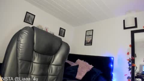 Snapshot of _monserat_ chatting on 12, 2, 2025 liaaa 4u online show from 12, 2, 2025
