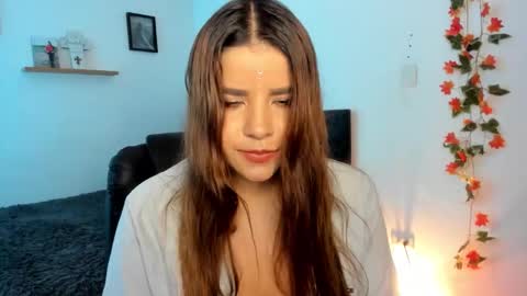Snapshot of _monserat_ chatting on 9, 9, 2025 liaaa 4u online show from 9, 9, 2025