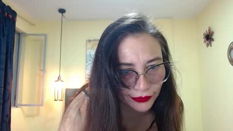_naomi_s online show from 31, 5, 2026