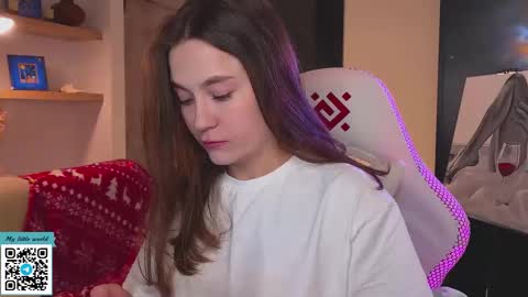 Mia with a big heart  online show from 21, 12, 2025