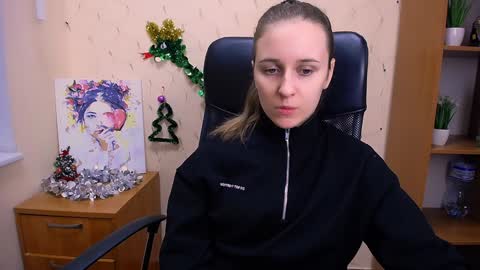 Snapshot of _nicole_new chatting on 28, 12, 2024 Nica online show from 28, 12, 2024