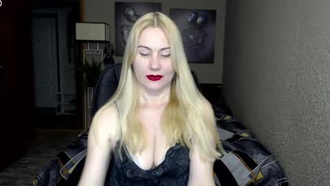 Snapshot of _night_fantasy_ chatting on 18, 2, 2025 Donella online show from 18, 2, 2025