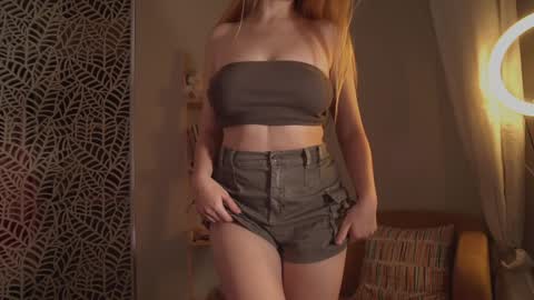 Snapshot of _o0o__ chatting on 30, 10, 2025 Adalin online show from 30, 10, 2025