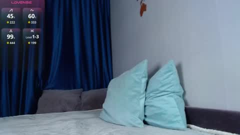 Vegan girl online show from 21, 12, 2025