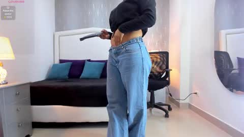  peach1  online show from 15, 12, 2025