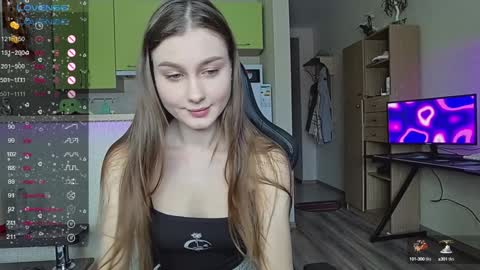 Snapshot of _pinkypie__ chatting on 12, 12, 2024 Lili online show from 12, 12, 2024