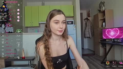 Snapshot of _pinkypie__ chatting on 12, 1, 2025 Lili online show from 12, 1, 2025