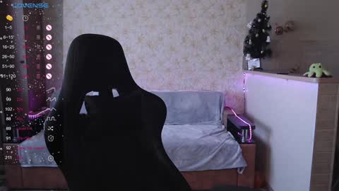 Snapshot of _pinkypie__ chatting on 8, 2, 2025 Lili online show from 8, 2, 2025