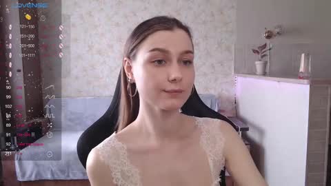 Snapshot of _pinkypie__ chatting on 6, 3, 2025 Lili online show from 6, 3, 2025