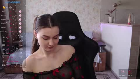 Snapshot of _pinkypie__ chatting on 10, 3, 2025 Lili online show from 10, 3, 2025