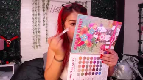 Laura online show from 11, 12, 2024