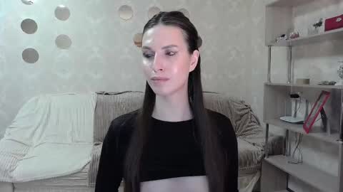 _pretty_fox_ online show from 21, 10, 2025