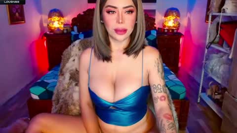 Snapshot of _queengoddess_ chatting on 5, 6, 2026 Hi my name is selinaim glad to meet everyone here online show from 5, 6, 2026