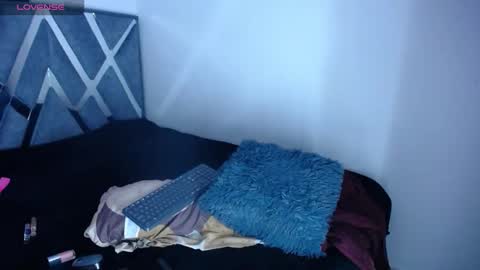 caroline online show from 1, 12, 2025