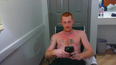 Snapshot of _redxxx chatting on 11, 12, 2024 REDxxx online show from 11, 12, 2024
