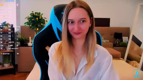 I am Rina online show from 28, 10, 2025