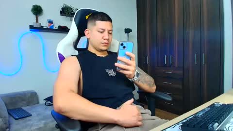 Roberto online show from 8, 2, 2025