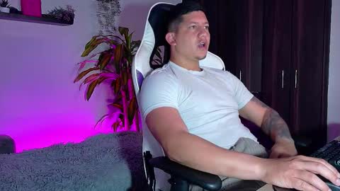 Roberto online show from 8, 11, 2025