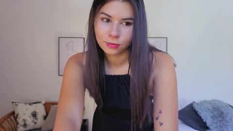 Snapshot of _samycute chatting on 10, 9, 2025 Samy. online show from 10, 9, 2025