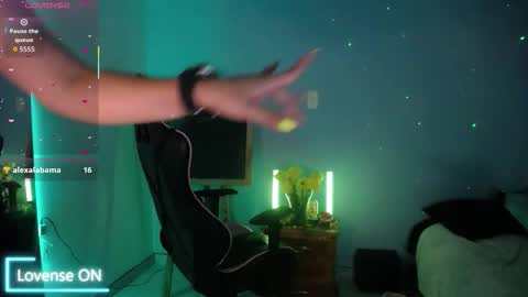  SantaLove  online show from 14, 3, 2026