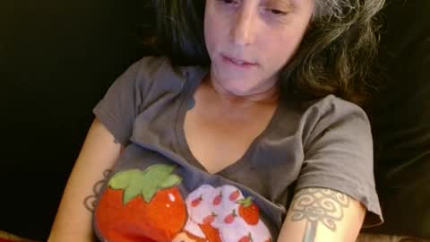 Snapshot of _sara_lynn_ chatting on 25, 6, 2026 Sara Lynn online show from 25, 6, 2026