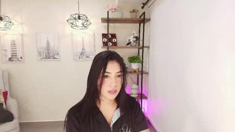 Snapshot of _sassy_girl chatting on 5, 5, 2026 Sassy Girl online show from 5, 5, 2026