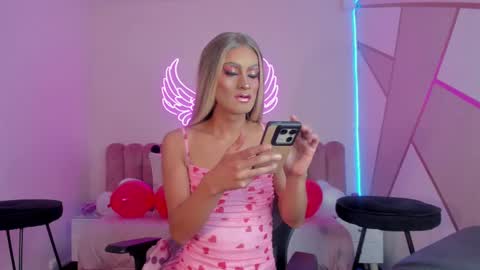 Scarlett online show from 16, 2, 2025