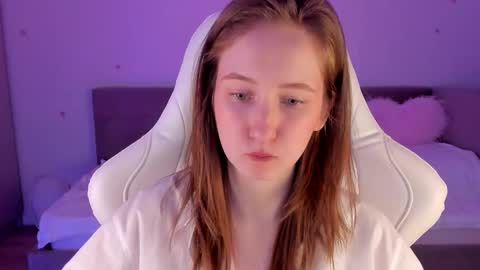 Snapshot of _secretelly_ chatting on 13, 11, 2025 _secretelly_ online show from 13, 11, 2025