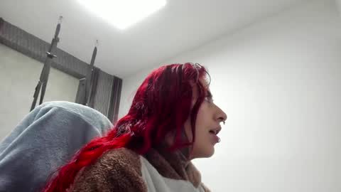 Snapshot of _selene_red chatting on 28, 4, 2026 Selene online show from 28, 4, 2026