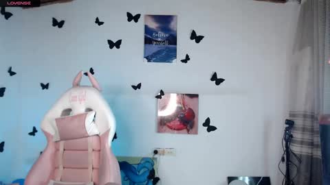Snapshot of _serendepia_ chatting on 25, 2, 2025 Serendipia online show from 25, 2, 2025