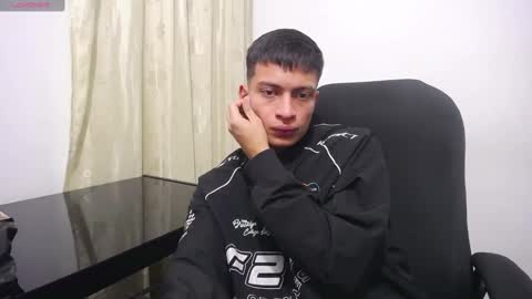 Juan Pablo-independent model online show from 17, 1, 2025