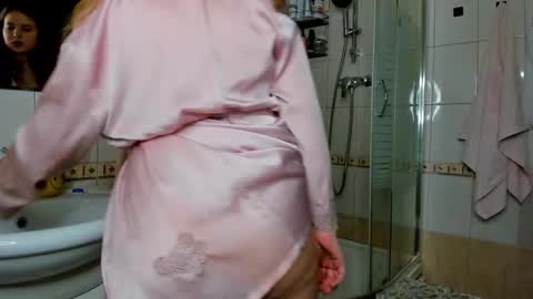 Snapshot of _sexymental_ chatting on 4, 3, 2025 Alice online show from 4, 3, 2025