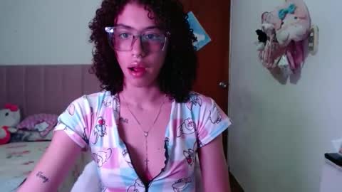_shanellxxx online show from 2, 2, 2026